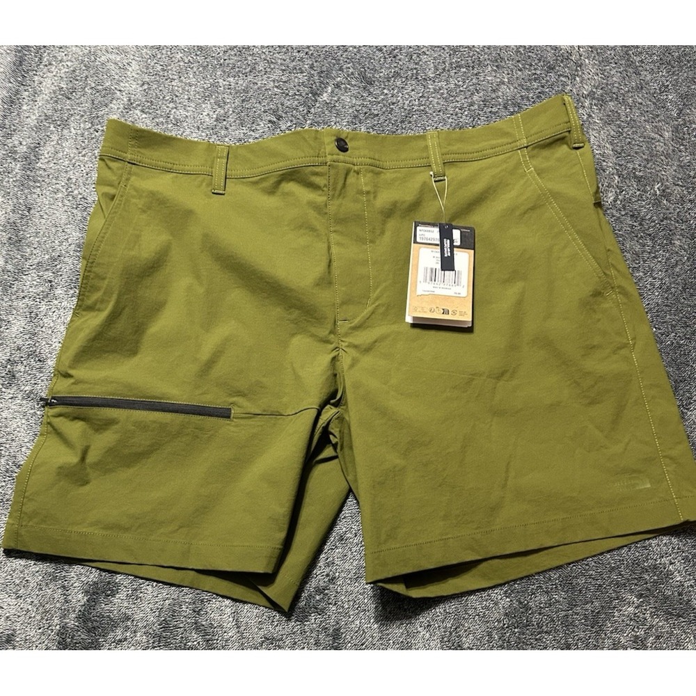The North Face Men's Basin 7" Forest Olive 38 Regular Shorts (R1)